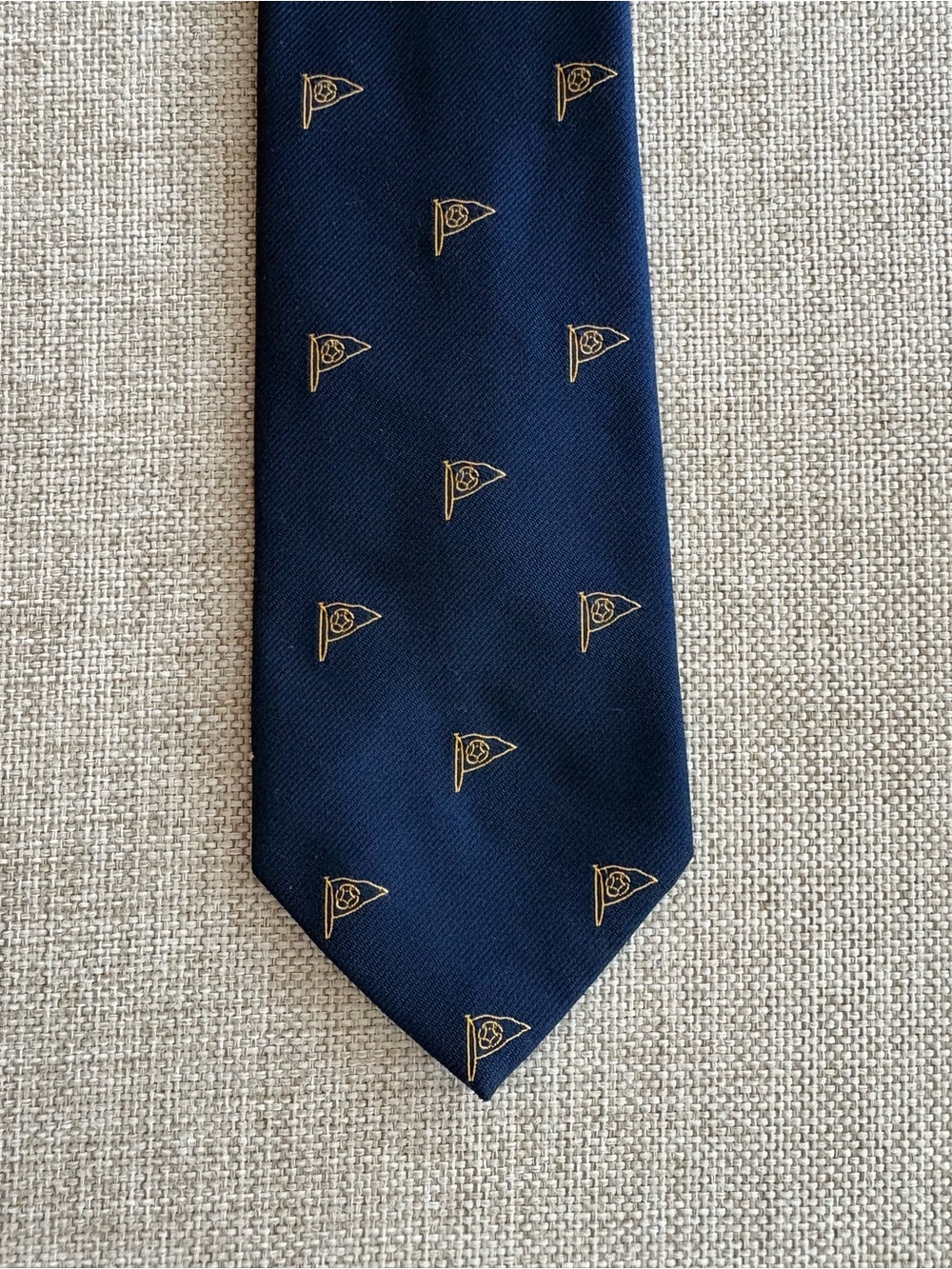Vintage WM Chelsea Ltd Navy Pennant Flag Tie Larchmont NY 3.25”